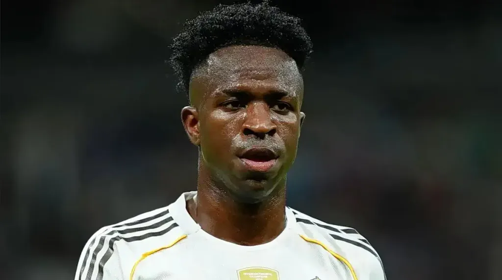 Le Real Madrid lance un ultimatum à Vinicius Jr. concernant son avenir