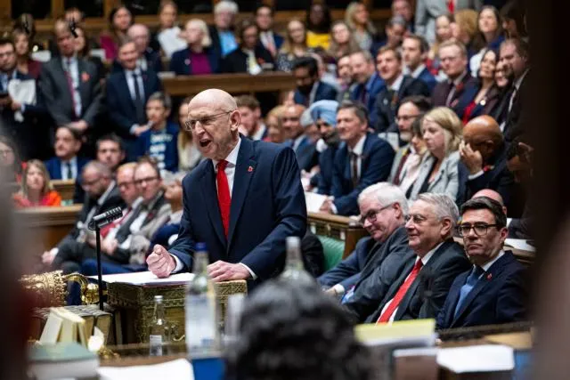 Budget britannique 2026 : taxe bancaire pour les ménages
