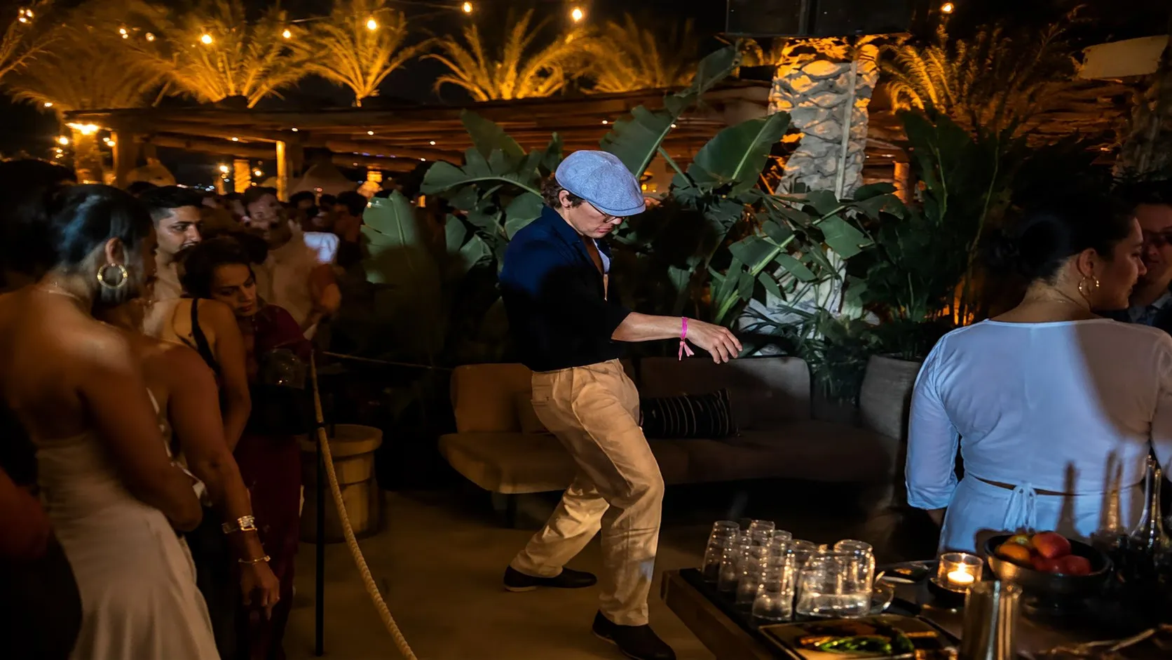 Matthew McConaughey en Grèce : Luxe insulaire et célébration estivale à Mykonos