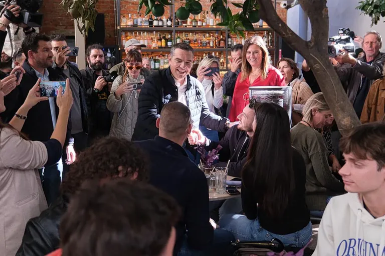 Alexis Tsipras à Volos : un plaidoyer face à la précarité