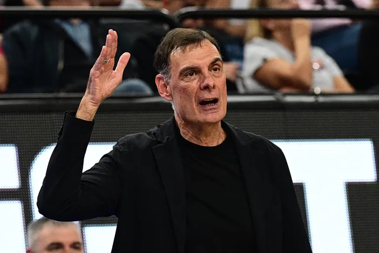 Olympiakos Basket : Bartzokas sur les blessures et le mercato