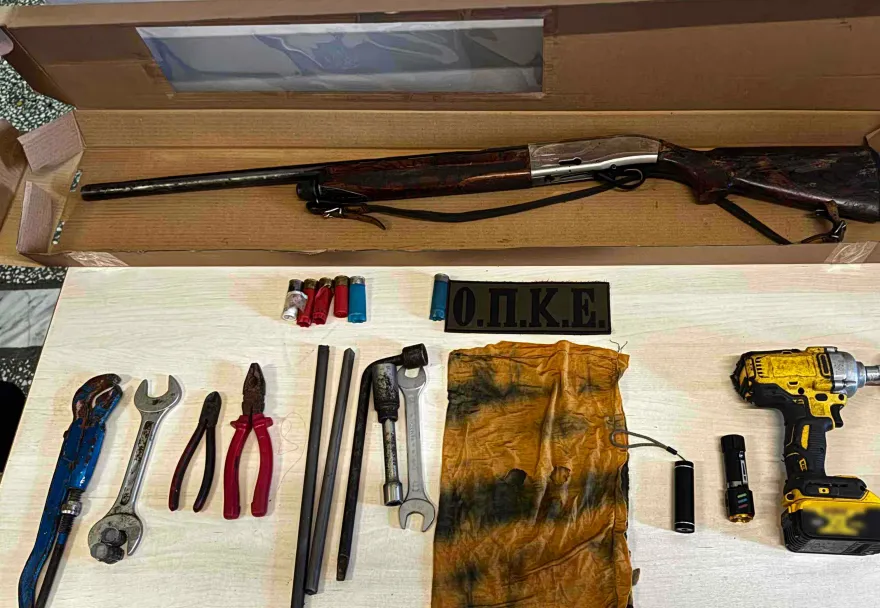 Arrestation de trois individus après une poursuite à Thessalonique