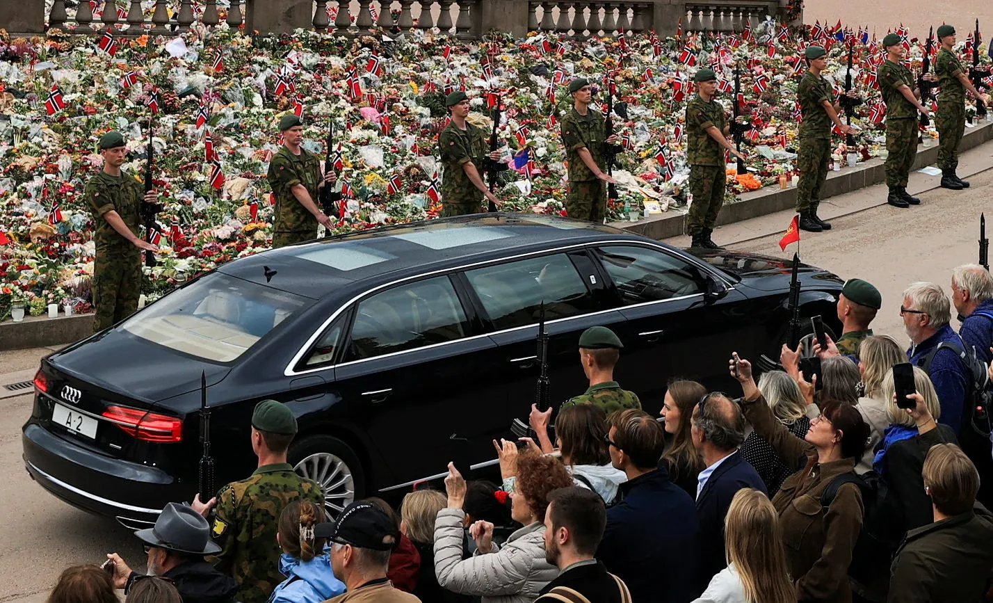 Funérailles du roi Harald : la Norvège rend hommage à son souverain