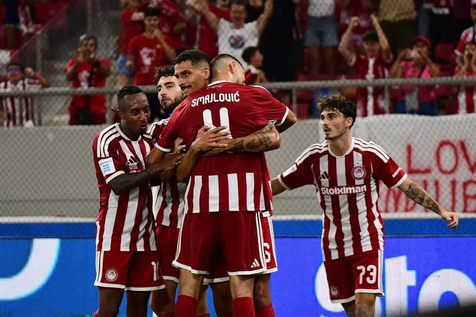 Olympiacos : reconstruction en trois mouvements