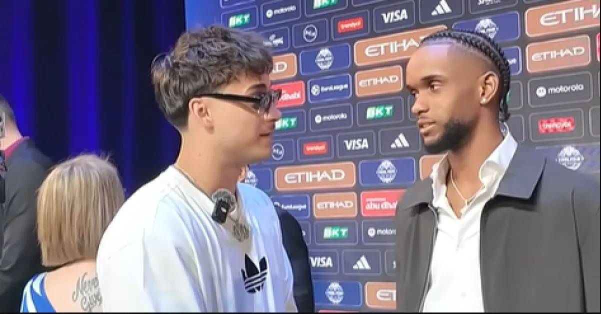 Un défi amical entre Matt Kiatipis et Jan Montero, nouvelle recrue de l'Olympiacos