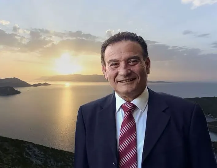 Décès du maire de Fourni Korseon, Dimitris Karydis, après une longue maladie