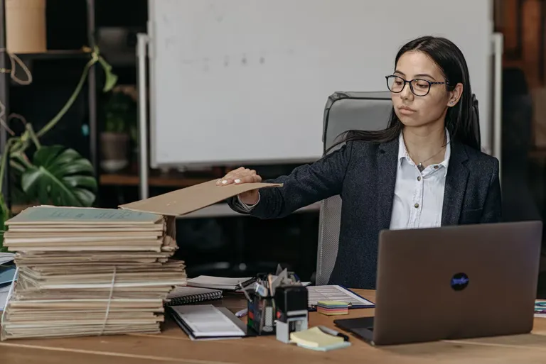Pourquoi le side hustle devient vital pour les jeunes