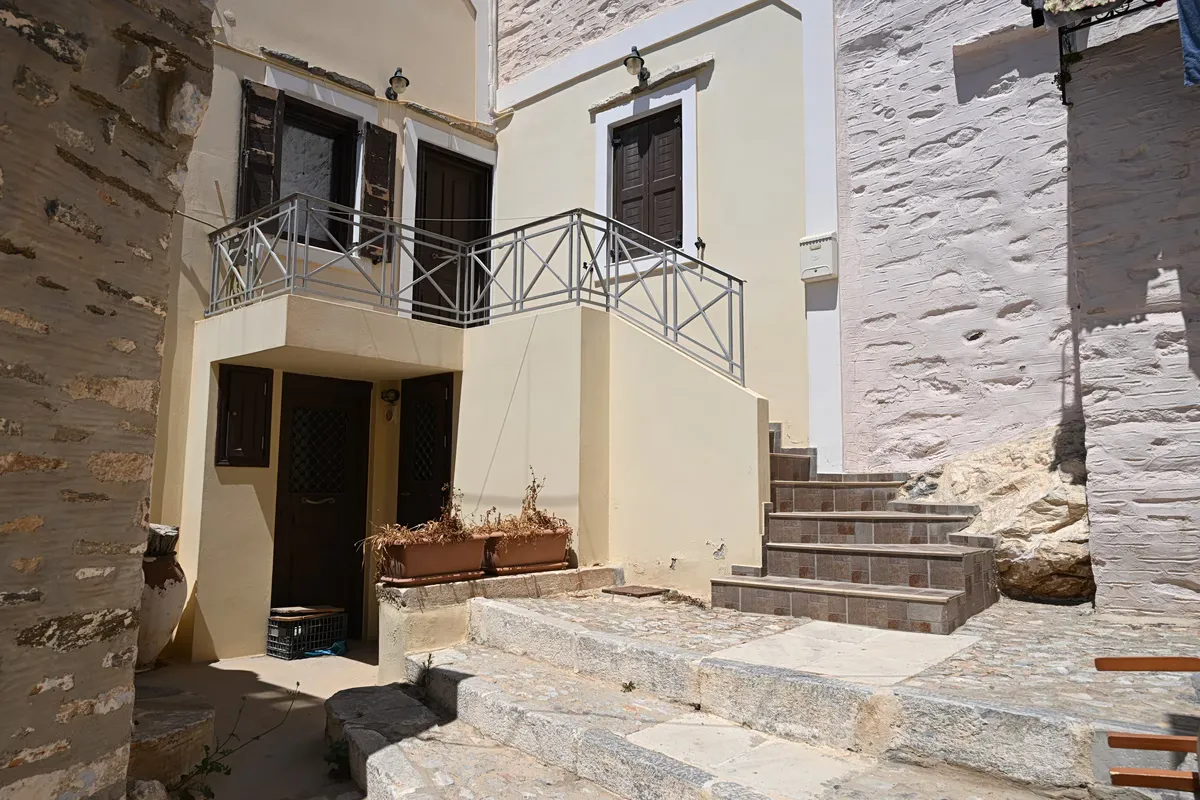 Samos : Une sauveteuse de 42 ans subit une grave blessure au thorax