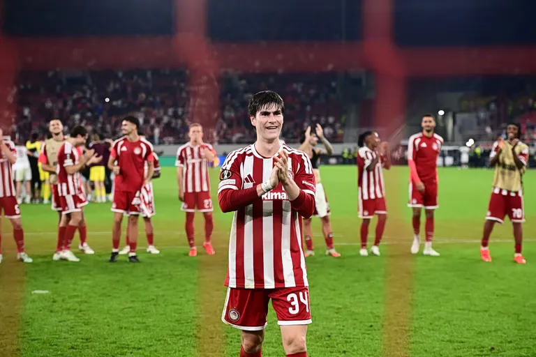 Armando González porte l'Olympiakos en Europa League