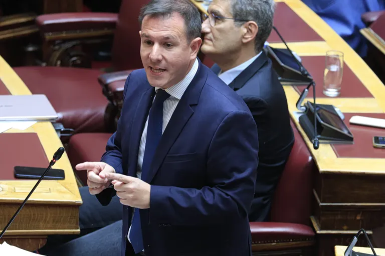 Michalis Bekiris : une nomination secoue le gouvernement