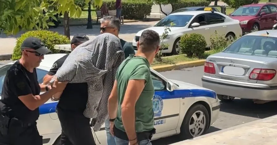 Un homme de 55 ans dissimule le corps de son père dans un congélateur : une "affection pathologique" invoquée par la défense