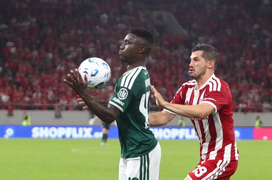 Panathinaikos : l'analyse de Kings Kangoua après le derby