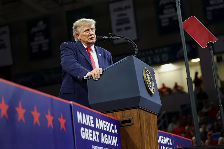 Renommage de l'océan Atlantique : l'idée de Trump à Google