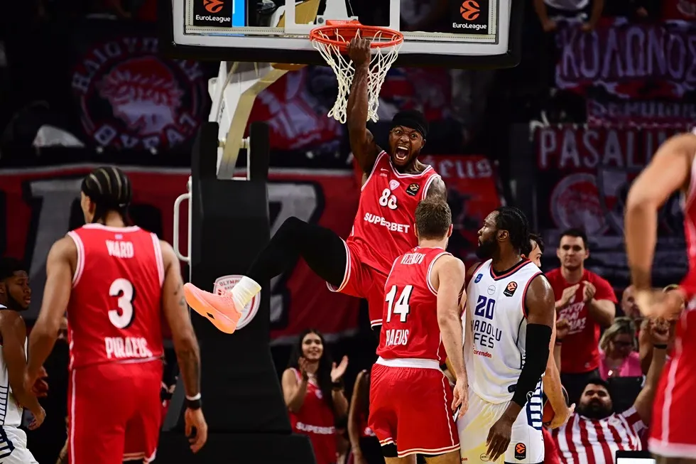Olympiakos Anadolu Efes : les temps forts de la victoire