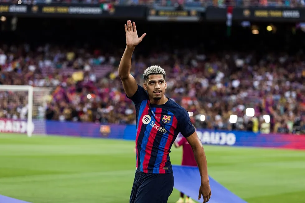 Liverpool Finalise l'Acquisition Majeure d'Araújo