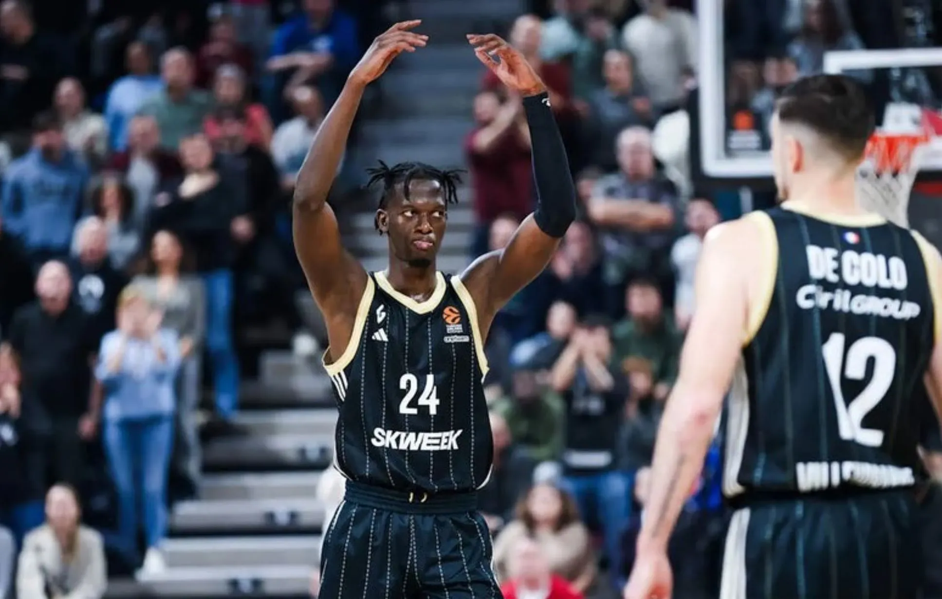 Mbaye Ndiaye: Le Profil du Joueur Ciblé par l'Olympiakos et les Spéculations Internationales