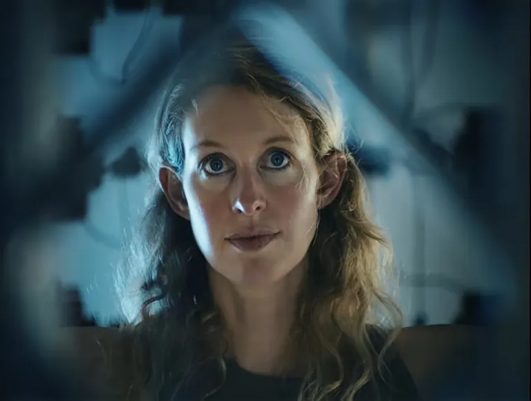 Elizabeth Holmes : le documentaire qui divise la critique en 2026