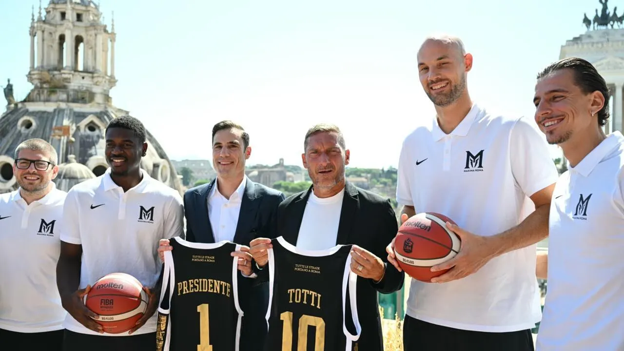 La renaissance du basket à Rome : le choc Doncic et Totti