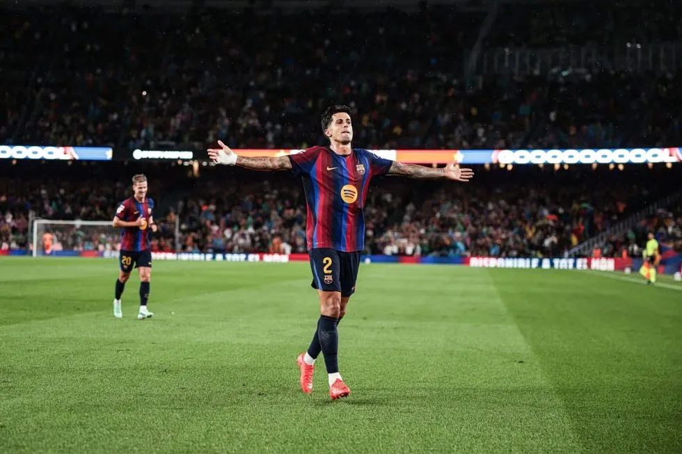 Barcelone bat Santander 7-2 : six victoires en six matches en Liga