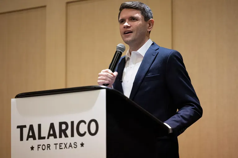 Soutien de la famille Bush Texas pour le candidat Talarico