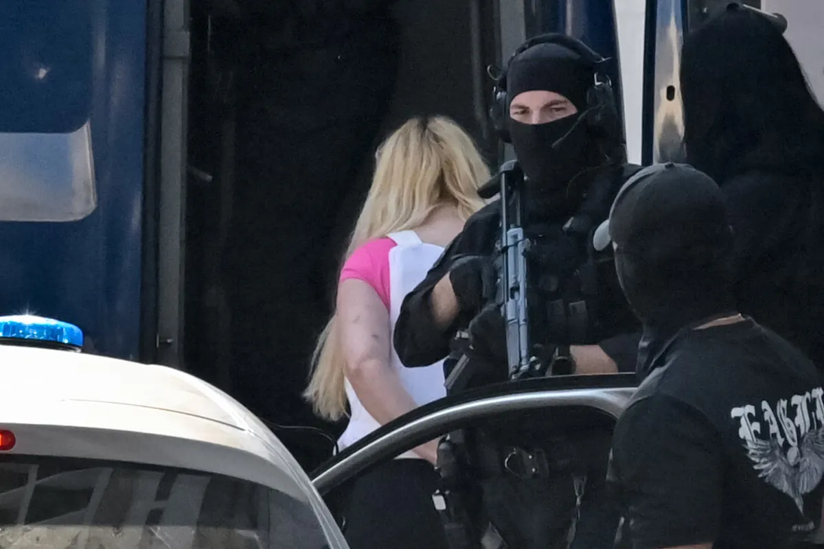 Affaire Marfin : La Défense Remet en Question la Détention Préventive de la Femme de 46 Ans