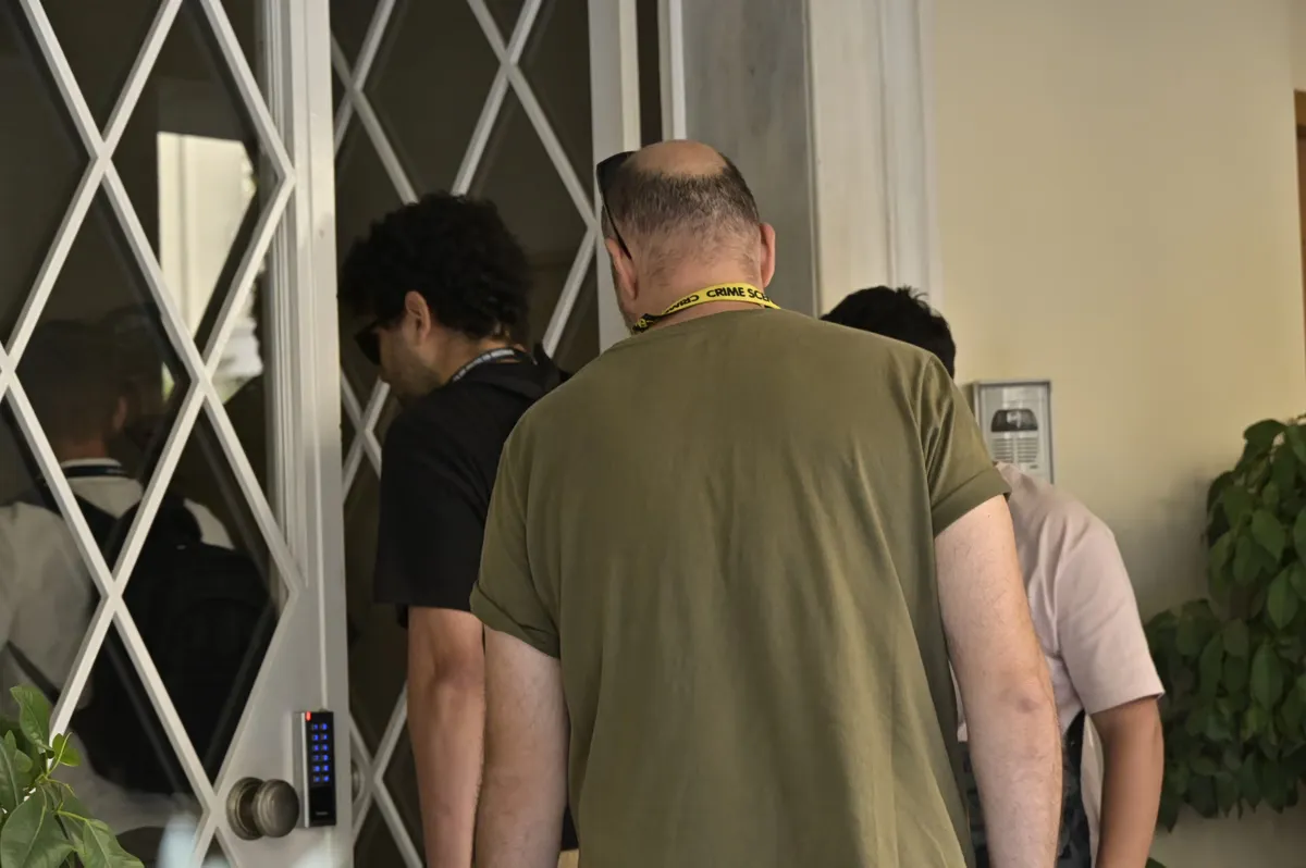 Giorgos Mazonakis : révélations sur le cabinet de Kolonaki sans défibrillateur ni licence