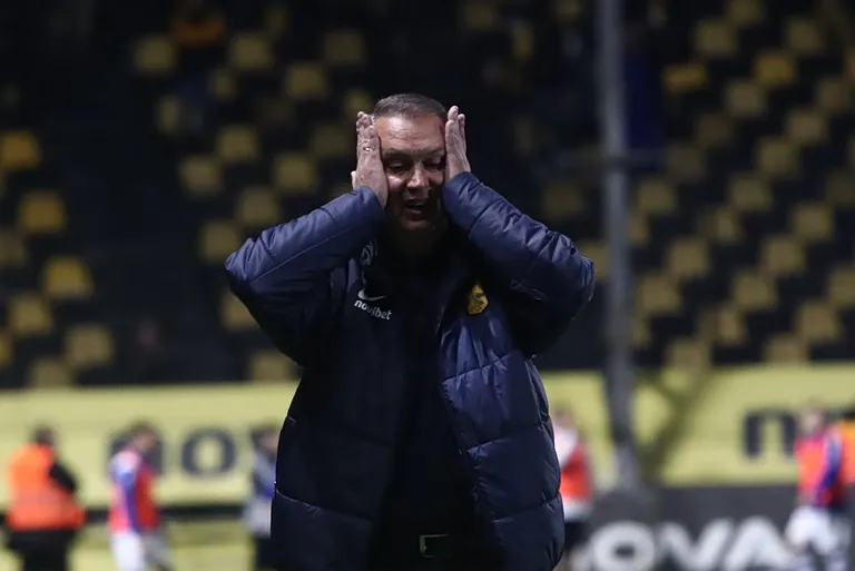 Victoire de l'Aris FC : l'analyse de Michalis Grigoriou